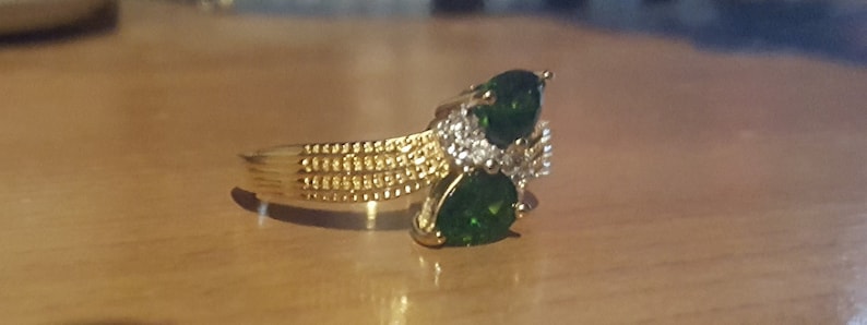 size 10 Lovely RING with Russian Diopside /& Clear Zircon