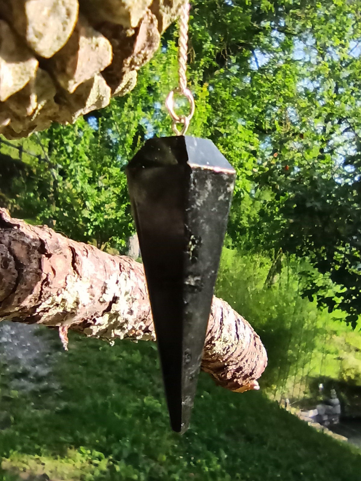 Pendule Pointu en Tourmaline Noire