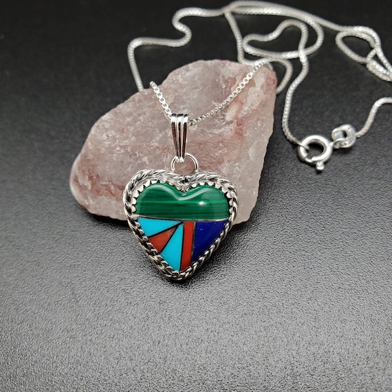 Gorgeous Vintage Southwest Turquoise Heart Sterling Silver Necklace Gorgeous Vintage Southwest Turquoise Heart Sterling Silver Necklace
