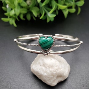 Lovely Heart Shape Green Malachite Bracelet Cuff | Green Malachite Cuff Bracelet | Sterling Silver Malachite Bracelet | Southwestern Jewelry