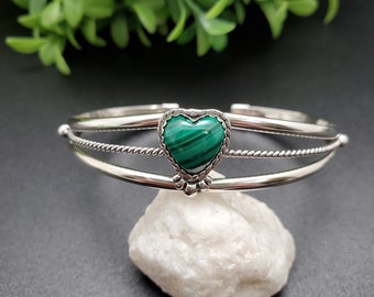 Lovely Heart Shape Green Malachite Bracelet Cuff | Green Malachite Cuff Bracelet | Sterling Silver Malachite Bracelet | Southwestern Jewelry