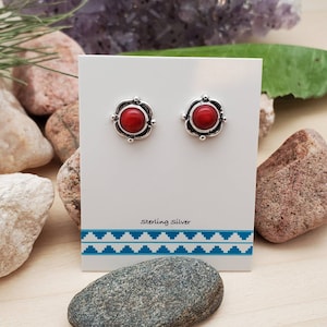 925ForHer Kleine Rote Korallen Ohrstecker | Bambus rote Koralle Ohrstecker | Zierliche rote Koralle Beiträge | Sterling Silber Ohrstecker | Korallen Ohrstecker Made in USA