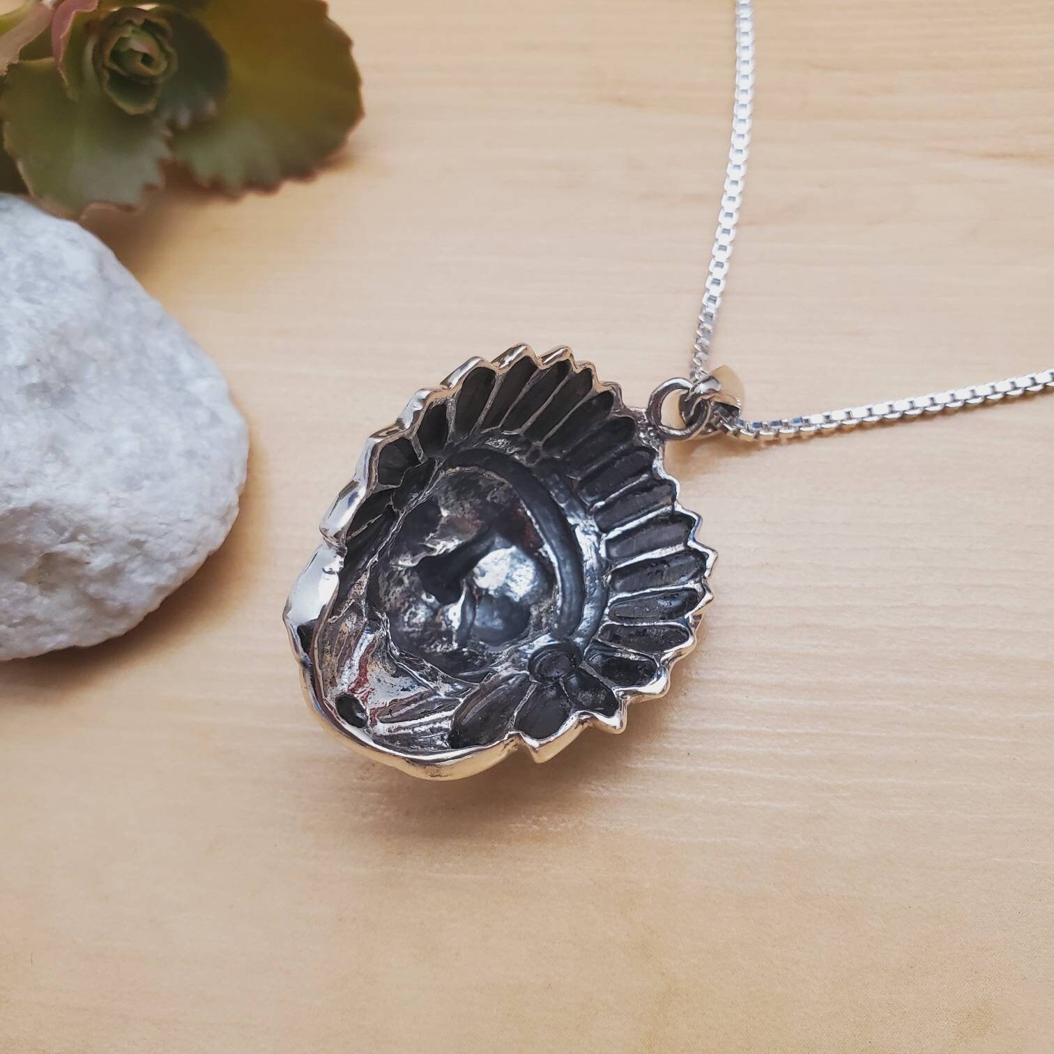 ネイティブアメリカンインディアンチーフネックレスペンダント  