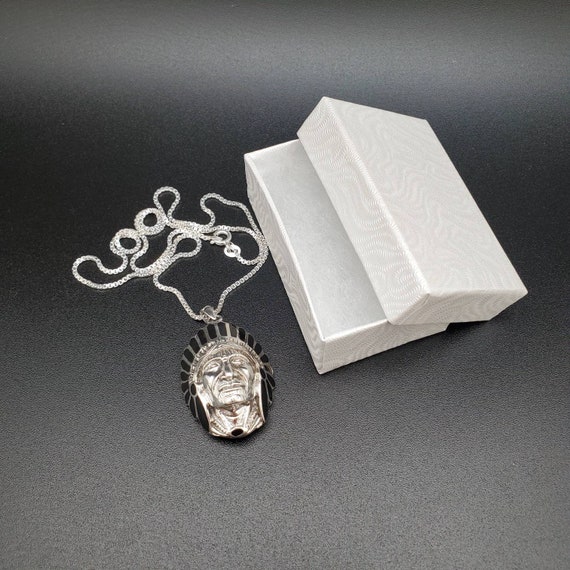 ネイティブアメリカンインディアンチーフネックレスペンダント  