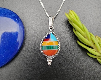 Collana con ciondolo a goccia multicolore e catena in argento / Collana multicolore in argento sterling / Ciondolo con intarsio multicolore