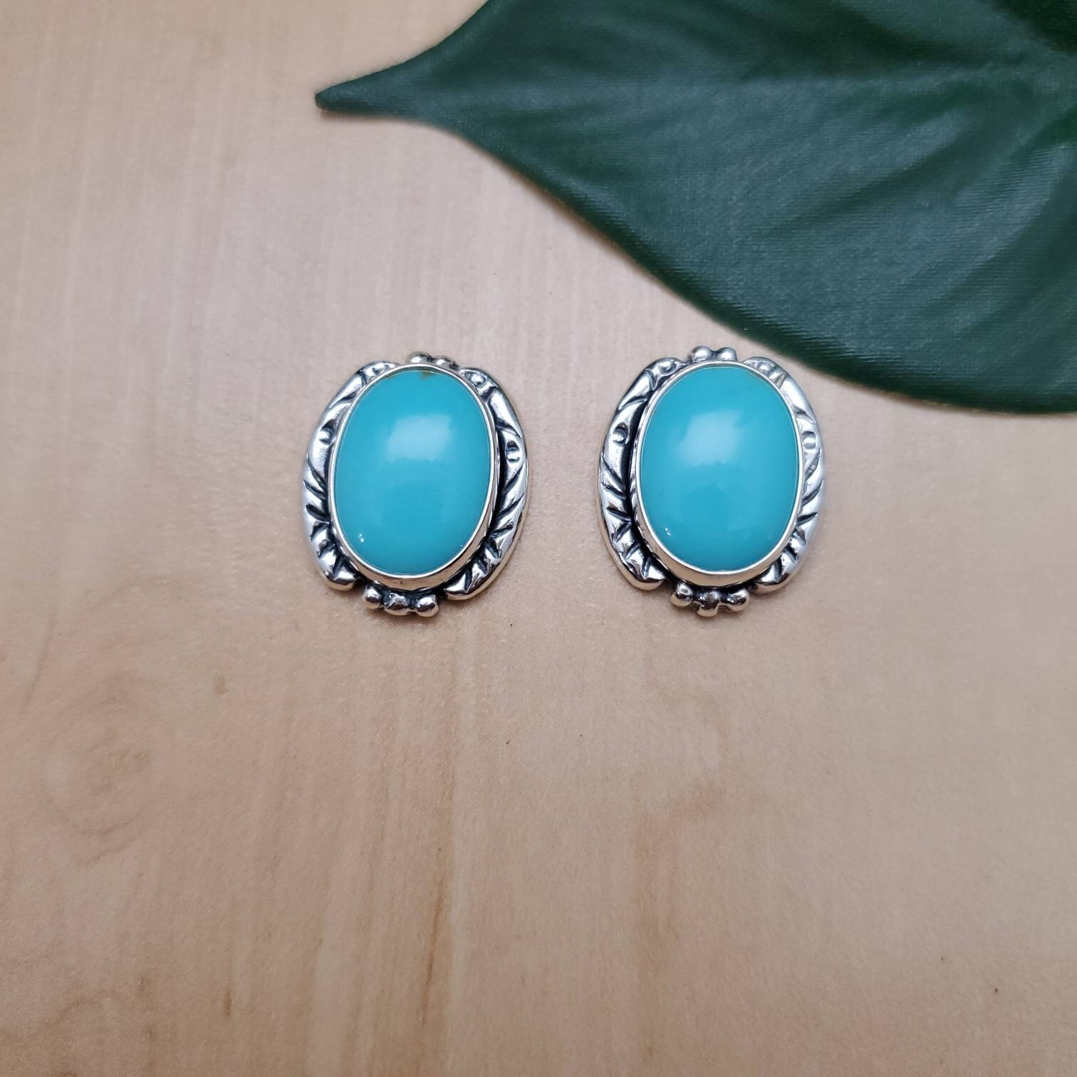 925ForHer キングマン ターコイズ スタッド | スターリング シルバー
