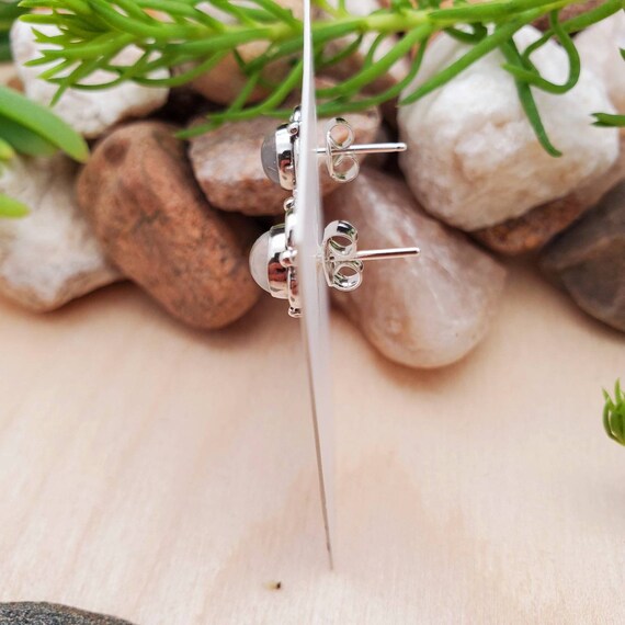 Orecchino a perno ovale in argento sterling 925 con pietra di luna