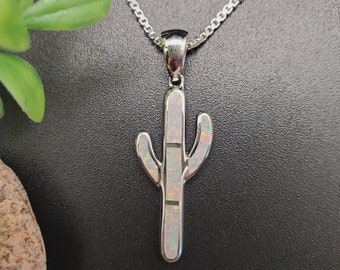 TULU #74 | Ingelegde witte opaal cactusketting hanger met zilveren ketting | Sterlingzilveren witte opaal ingelegde kleine cactus hanger ketting
