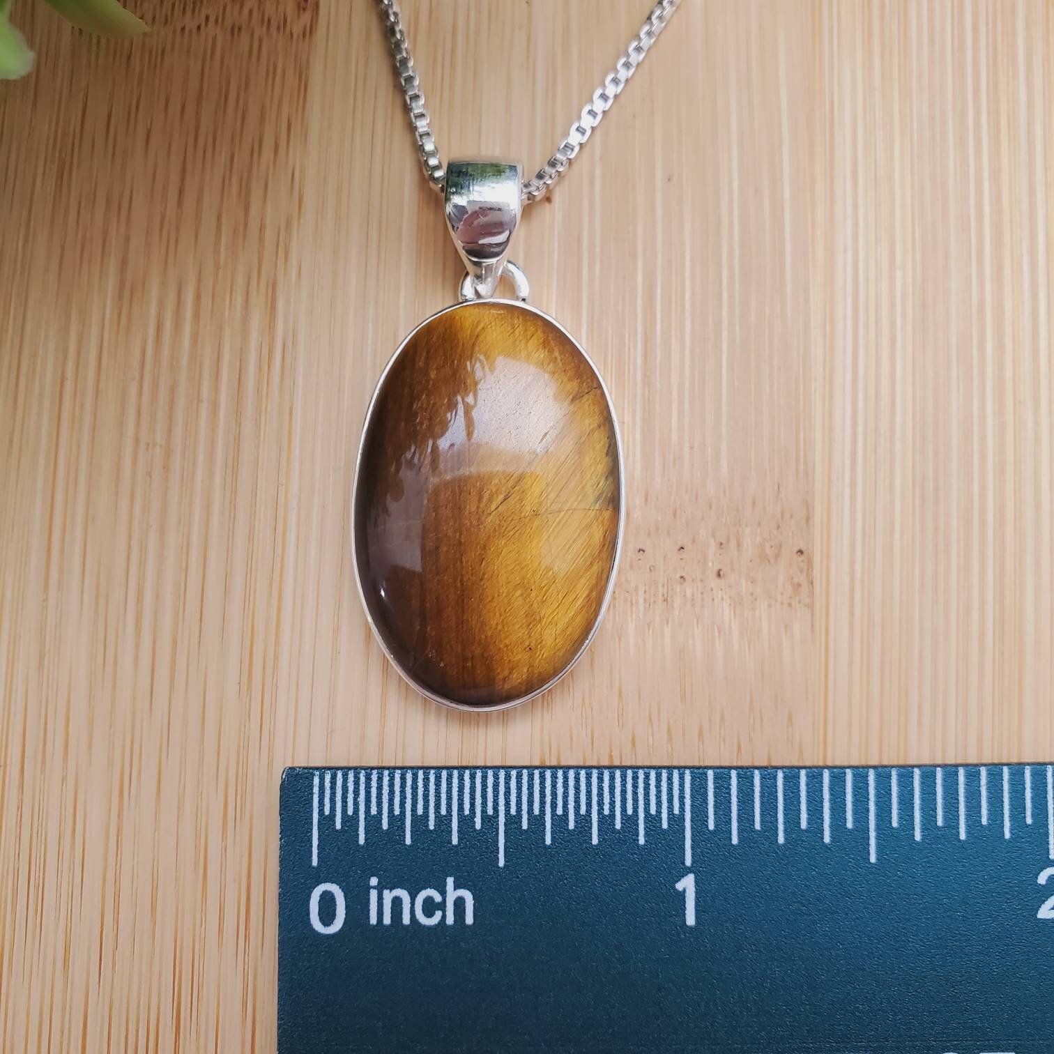 Vylie Tiger Eye Pearly Necklace main image 0