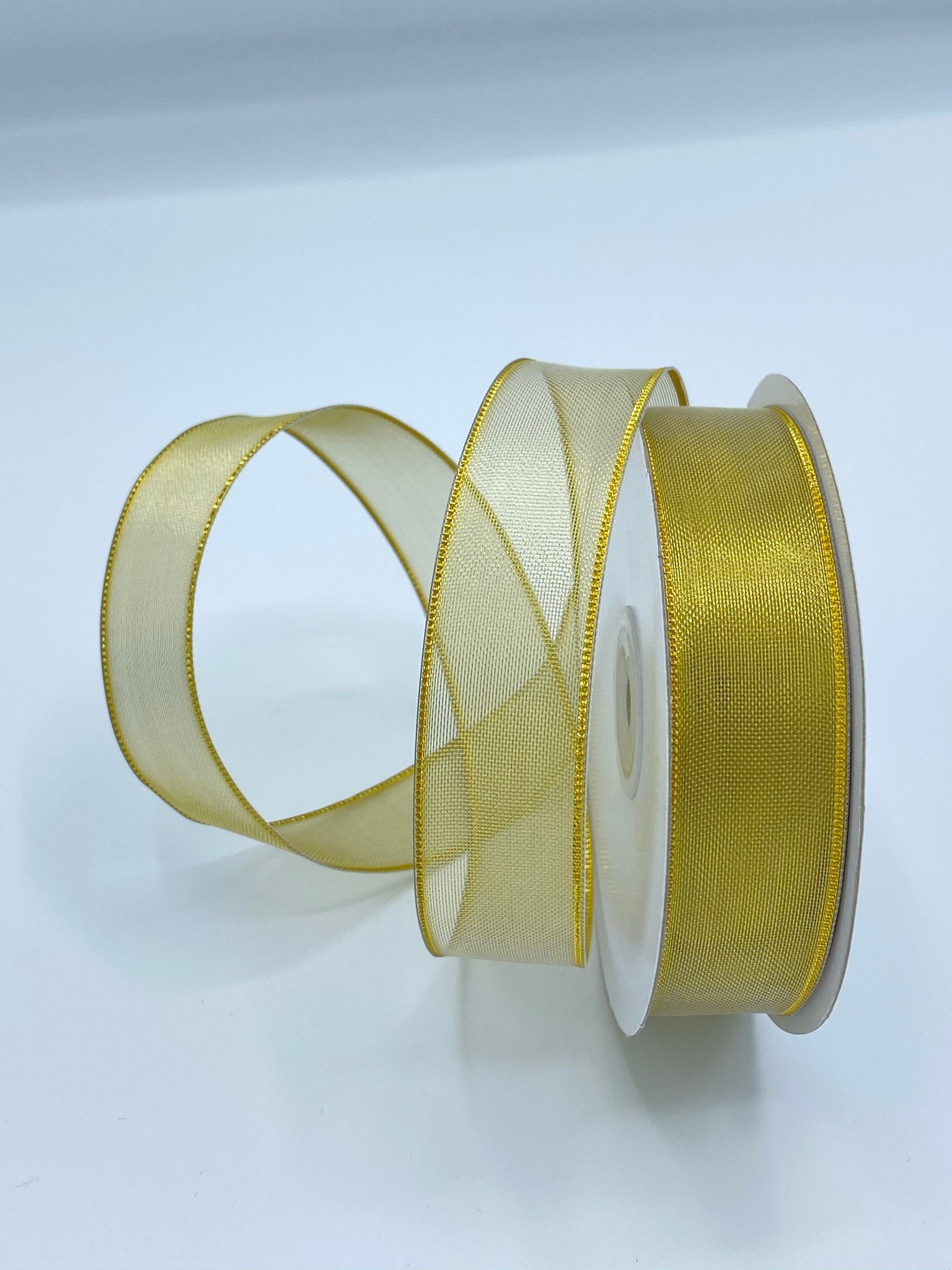 1.5 wired ribbon sheer green gold metallic scalloped trim edge Christmas 5  yds