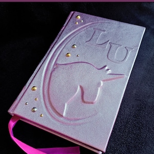 The Last Unicorn, Peter S. Beagle&#39;s, Last Unicorn book, Last Unicorn leather