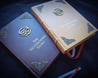 ネバーエンディング・ストーリー』のレプリカ - 空白の本 / スケッチ