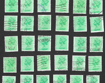 Queen Elizabeth II Green Stamps: 12.5p GB Used Stamps - Craft Supply (30pc Pack)