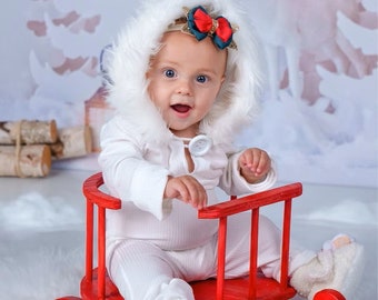 Sled, wooden sled, children's sled, toboggan, decoration, handmade props, photo, wooden items, accessories