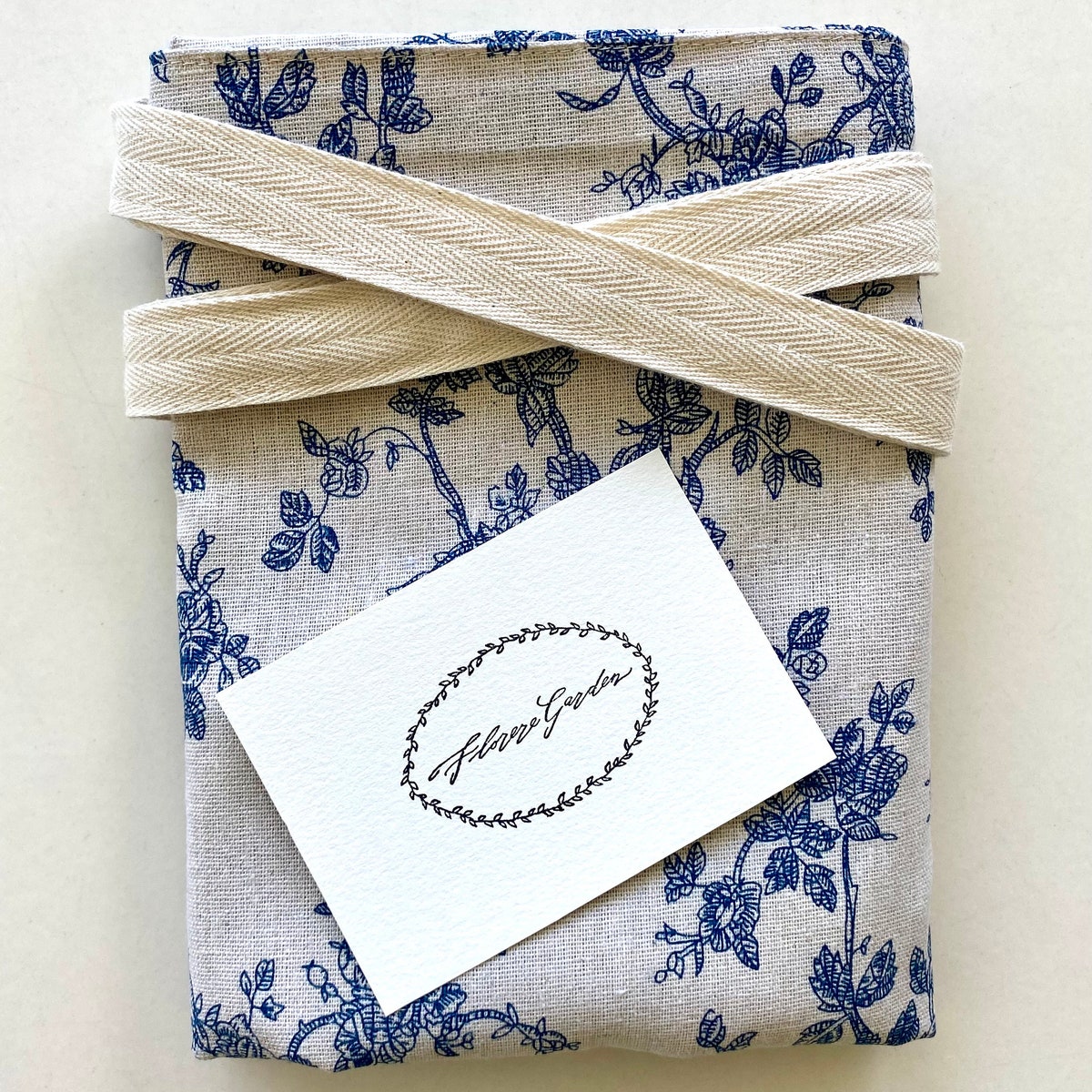 Adjustable, French Farmhouse Apron, Matching Aprons, 100% Cotton Apron, Family Aprons, Handmade Apron, Custom Apron, French Blue Floral - Etsy