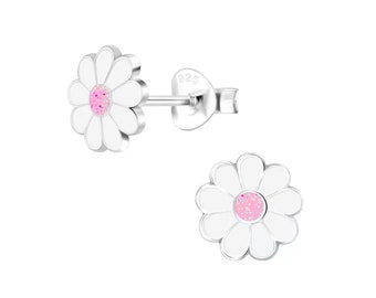 Adorable Daisy Flower Stud Earrings / Sterling Silver and Enamel / Hypoallergenic
