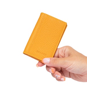 Estuche de tarjeta de bolsillo vertical delgado de cuero amarillo, Monedero de cuero de mujer, Cartera de cuero de hombre, Estuche de tarjeta de cuero unisex, Tarjetero minimalista