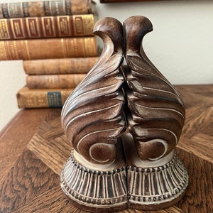 Handsome Jane Seymour book ends.