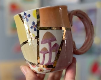 Un po' di tutto: tazza a forma di fungo rosa, ceramica fatta a mano, 10 once, dipinta a mano, vero oro *Pronto per la spedizione*