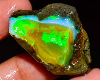 42.70 CTS エチオピア産オパール原石：天然ウェロファイアクリスタル