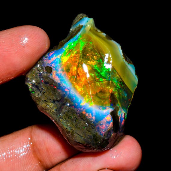 エチオピア オパール ピンファイア 星空のような 鉱物 標本 原石