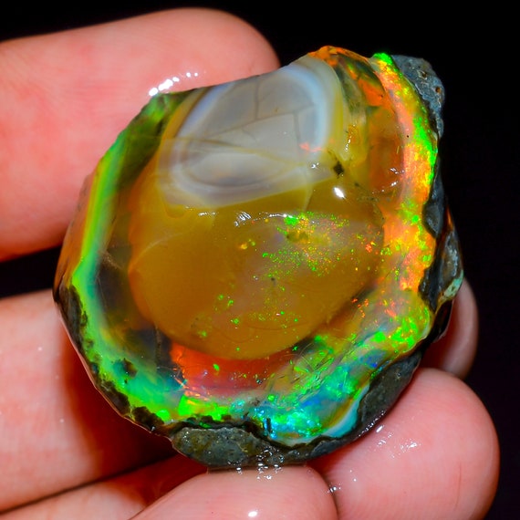 エチオピアウェロ産オパール　原石　ジュエリー　グレード　鉱物標本　原石 エチオピアウェロ産オパール 原石 ジュエリー グレード 鉱物標本 原石