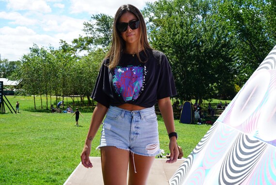 vintage 80s keith haring style robot tee. vtg 90s
