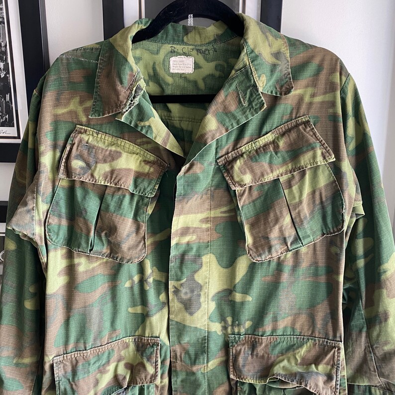 Vietnam era camo jacket/vintage 70s camo jacket/distressed | Etsy