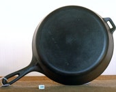 Unmarked Wagner, 8, 10 1 2 quot Cast Iron Chicken Fryer