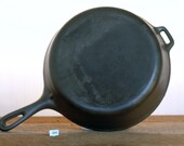 Unmarked Wagner, 8, 10 1 2 quot Cast Iron Chicken Fryer