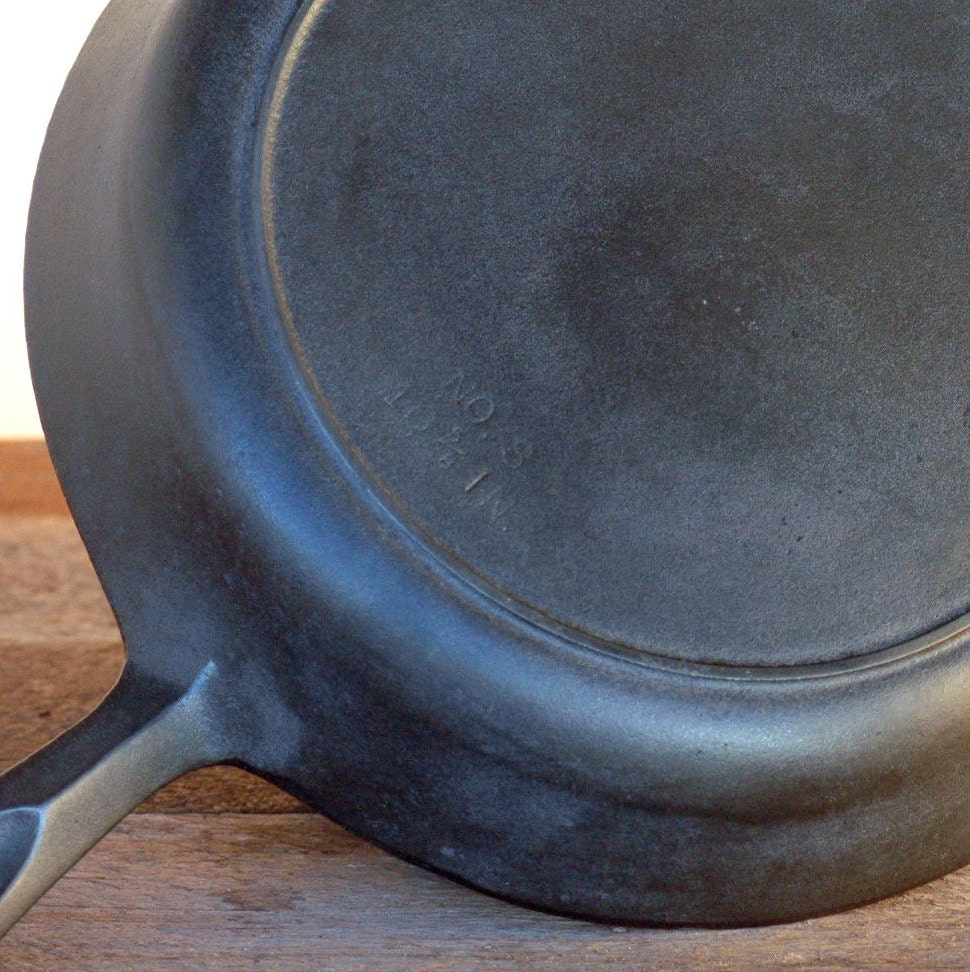 No.8 Cast Iron Skillet, 10 ¼ inches