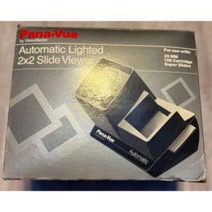 Pana-Vue by View-Master Automatic Lighted 2x2 Slide Viewer
