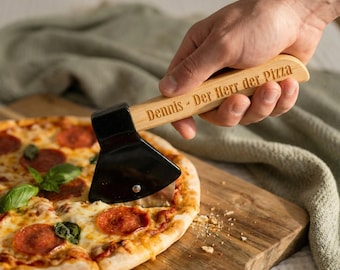 Personalized pizza cutter with engraving – gift for men, Father's Day gift & family gift idea