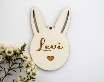 Paashaas hanger met naam voor het paasnest, paasmandje, paascadeau, paasdecoratie van hout - Pasen - Cadeau idee Paasmand