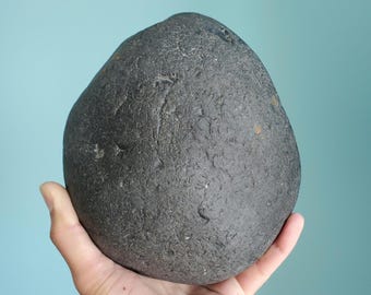 2.9kg CINTAMANI Stone || Rare Smooth Texture! || New Mystery Stone || Opaque Variant! || Collector's Edition
