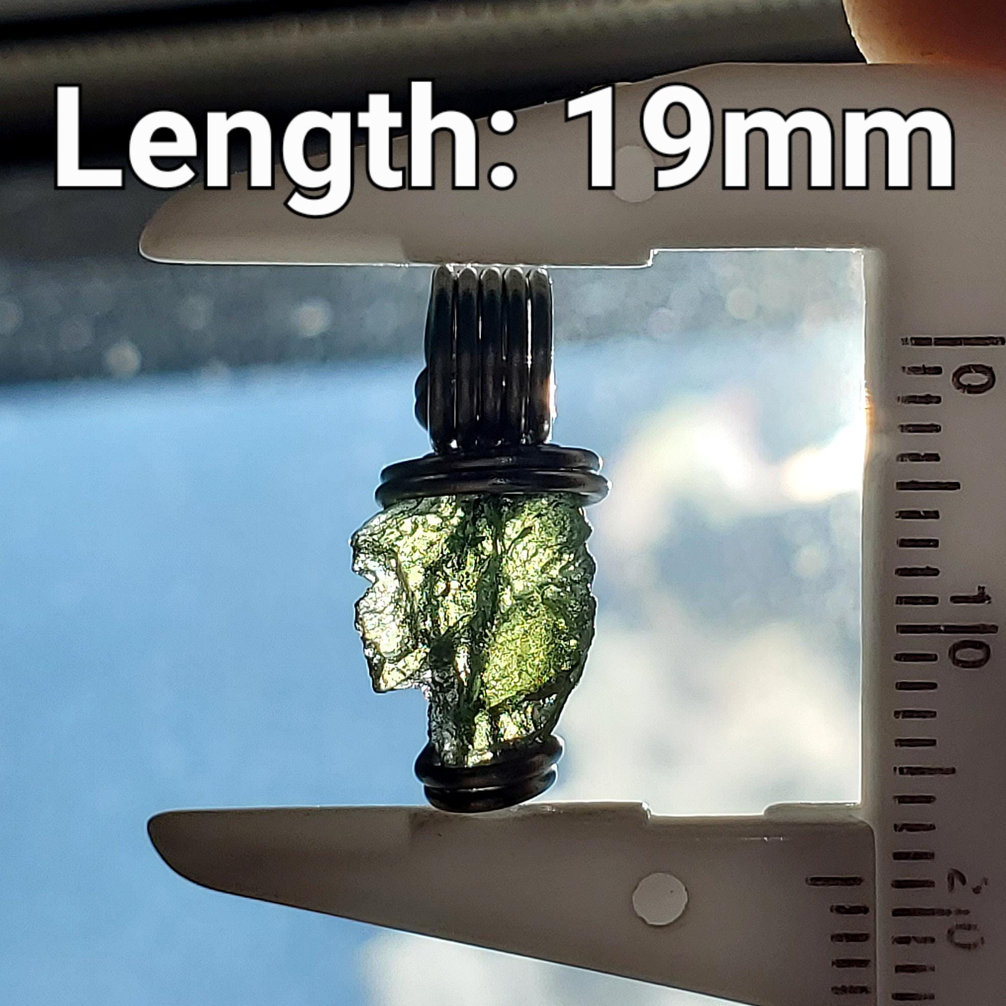 本物のモルダバイトペンダント || シルバーステンレススチールワイヤー