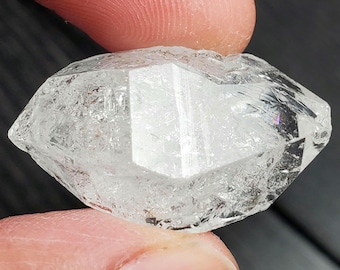What is a Herkimer Diamond? – Geology In Herkimer diamond as seen per ct display picture 1