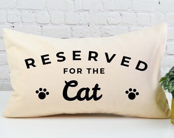 throw pillows with cats on them