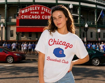 Camiseta del Chicago Baseball Club / Camiseta de béisbol de Chicago / Gráfico inspirado en Wrigley Field / Día de partido en Chicago