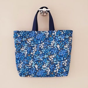 Tote bag taille M Liberty Tana Lawn / sac à couches / sac de garderie / sac à provisions / sac fille