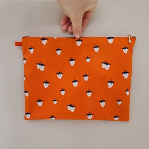 L size Cosmetic pouch / makeup fabric pouch / print bag / zipper pouch / pretty print pouch