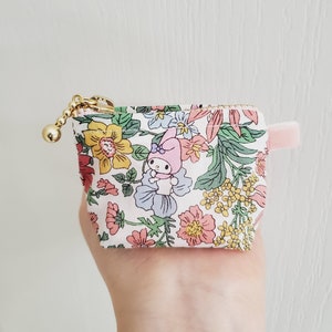 Mini Liberty cosmetic pouch / makeup fabric pouch / flower print bag / mini zipper pouch / pretty print pouch