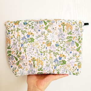 XXL Liberty cosmetic pouch / makeup fabric pouch / flower print bag / Gold zipper pouch / Exclusive print