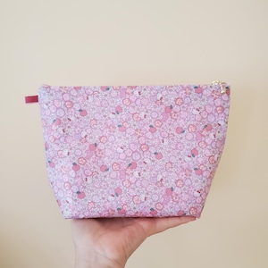Pochette cosmetica Liberty LAMINATA / Pochette in tessuto per il trucco / Stampata in Giappone / Pochette con bella stampa