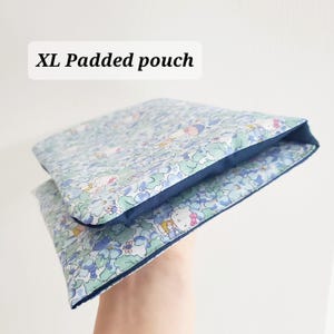 Gewatteerd Liberty make-uptasje XL / Liberty Tana Lawn / Zacht gewatteerd cosmeticatasje