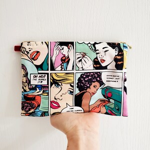 Pouch / zipper pouch / pretty print pouch