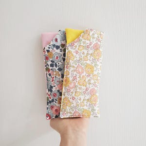 Liberty Eyeglasses case / Soft Padded reading glass case / Padded Sunglasses case / Liberty Tana Lawn / Handmade