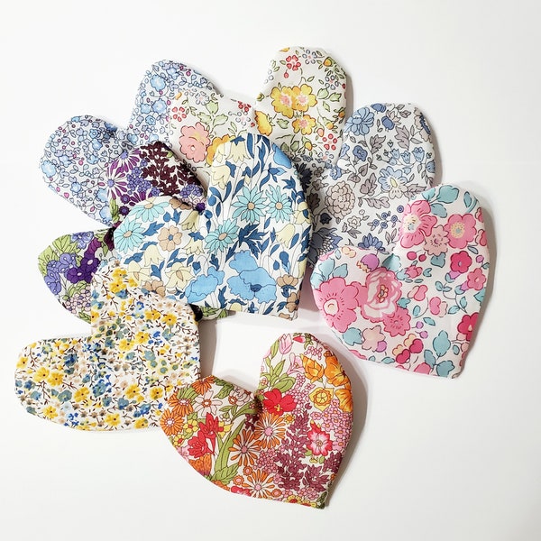 HEART Lavender Sachet SET 2, 4 and 8 / Scented Drawer Sachet - Liberty of London Fabric / Valentines's day