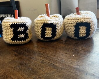 Decoración de calabaza de ganchillo