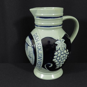 Pichet à eau vintage allemand « Trink Aus Stein Den Edlen Wein » 1 L